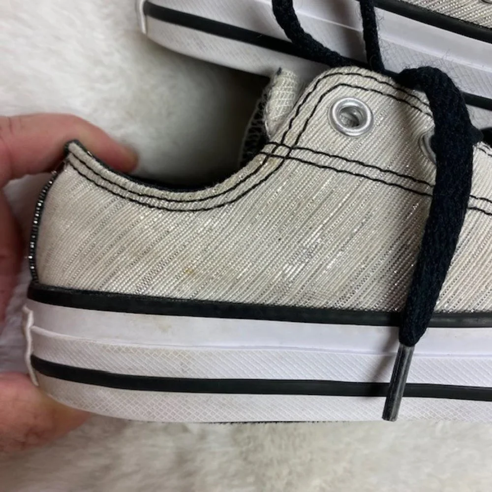 Girl's Converse Chuck Taylor All Stars Silver Metallic Sneakers, size‎ 13 Youth